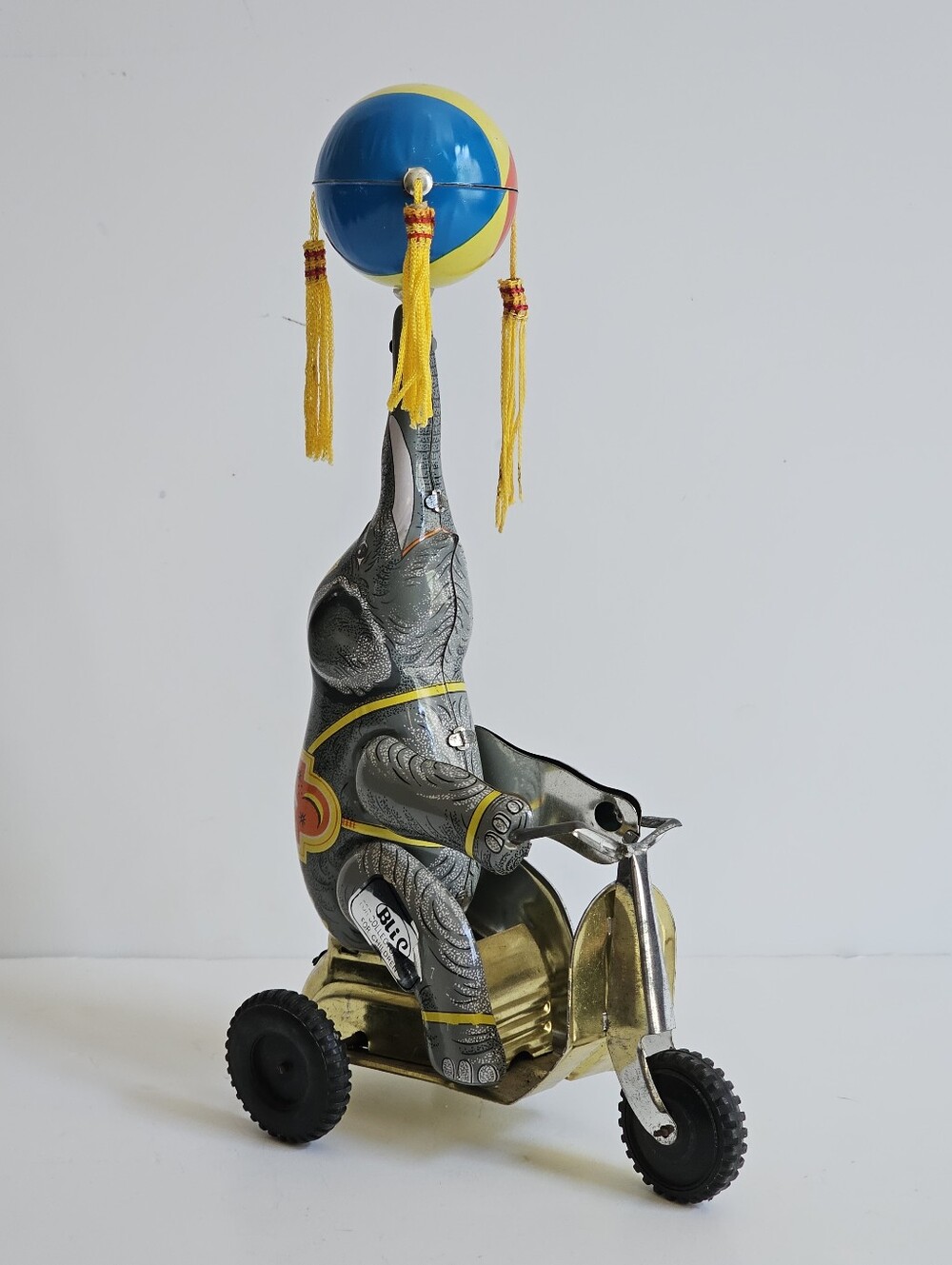 Vintage 10.5" Tin Wind-Up Elephant on Tricycle Balancing Ball Collectible Toy